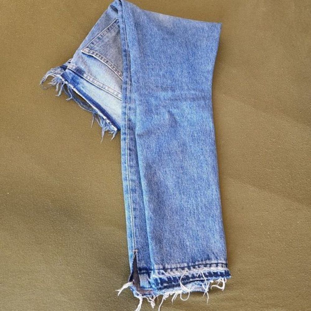 Re-Release Le Original Raw Edge High Waist Jeans - Picture 14 of 15